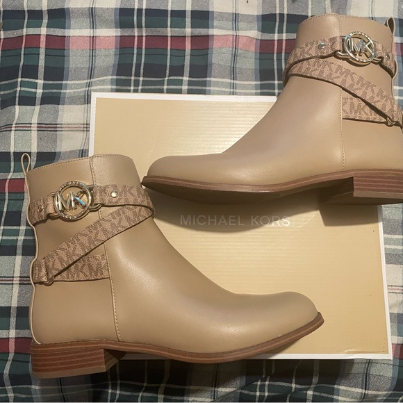 Michael Kors Camel  Ankle Booties with strap detail - Picture 1 of 3